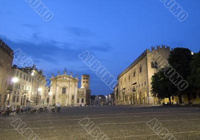 Mantua by night
