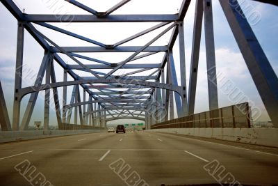 Contrasted Bridge