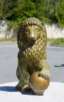 Statue of a lion