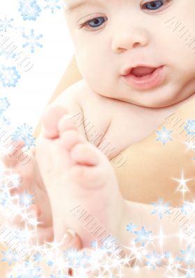 baby in mother hands