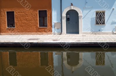 Comacchio - Colorful houses
