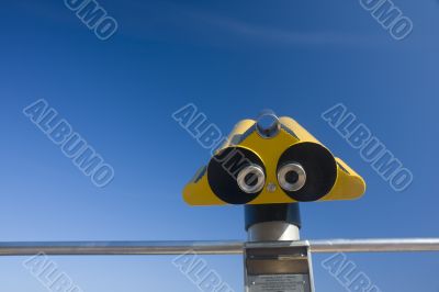 binocular