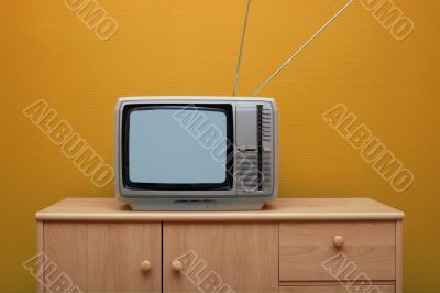 TV