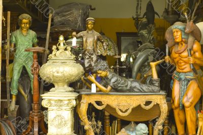 Flea-market.