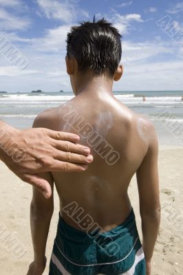 Suntan cream reduces risk of skin cancer