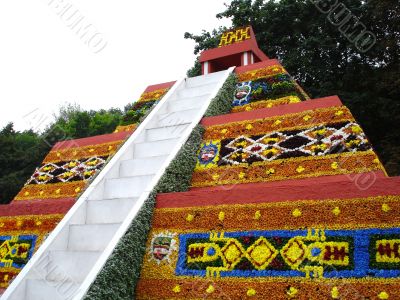 Floral Pyramid