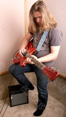 guitarist in studio