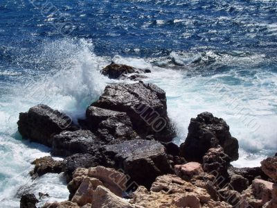 Wawes and rocks