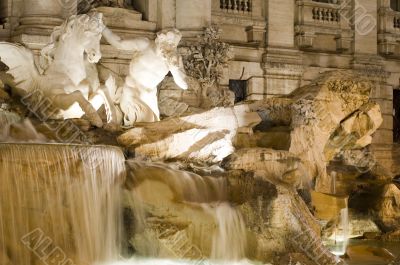 fountain trevi close up