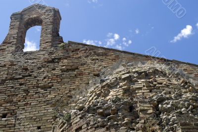 Monterubbiano - Detail of ancient church
