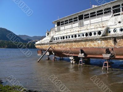 Boat absolete on lake