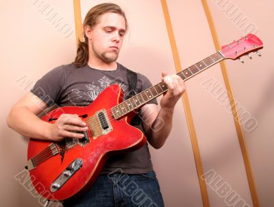 guitarist in studio