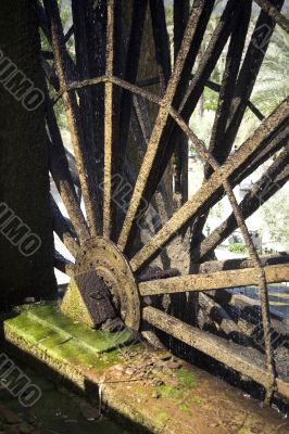 water noria metal detail