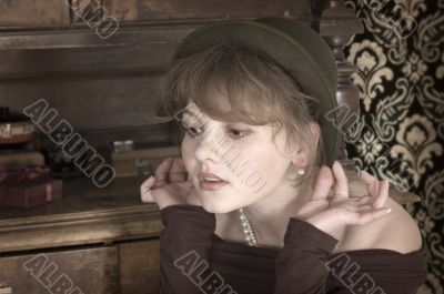 pretty woman in the hat