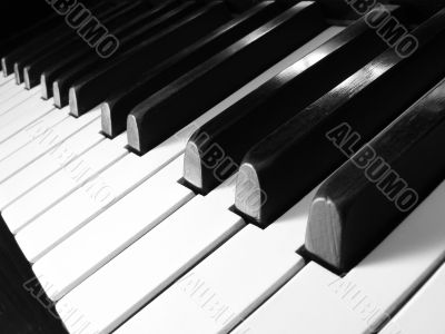 piano keyboard