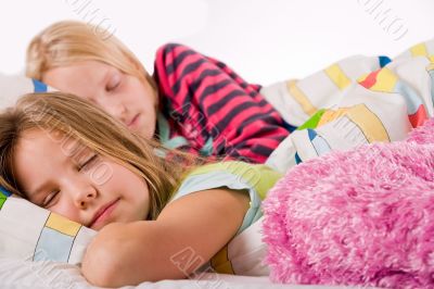 2 sleeping princesses