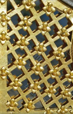 Golden grating