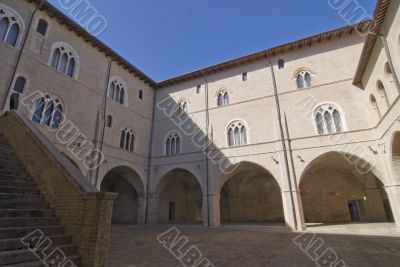 Foligno - Court of historic palace