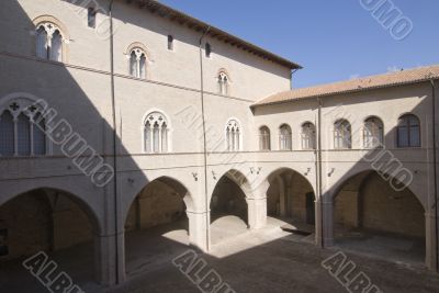 Foligno - Court of historic palace