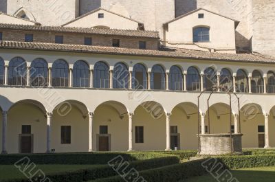 Perugia - Gothic cloister of the San Domenico church