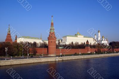 River and Kremlin