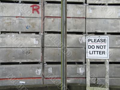 do not litter sign