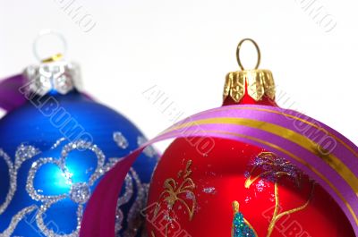 Red and blue xmas balls