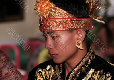 Bali groom
