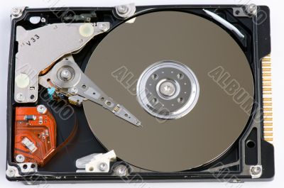 Hard disk drive