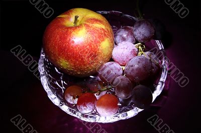 Apple with grapes