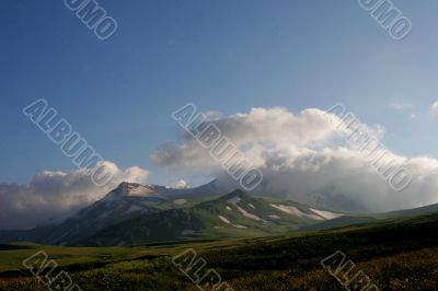 The Oshten mountain