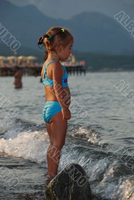 The girl and the sea