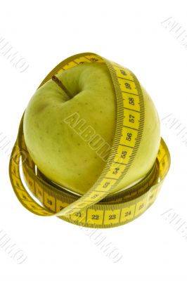 apple with measuring tape