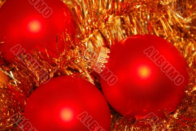 New Year red balls
