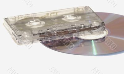 Cassette and disk