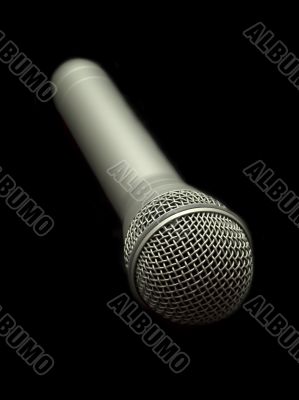 Microphone