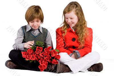 2 kids and the roses