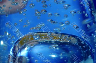 Blue water with bubbles