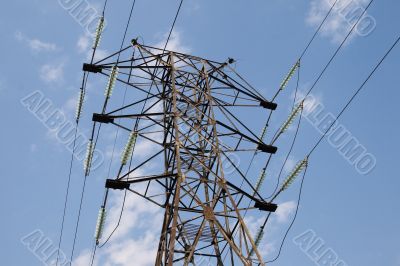 Power transmission tower