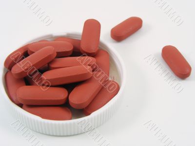 Pills with lid