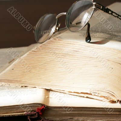 book and spectacles