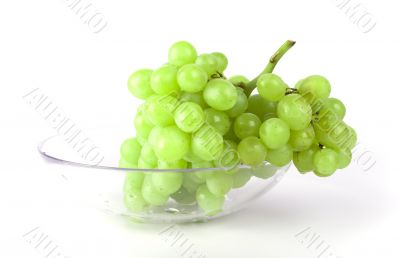 green grapes in bowl