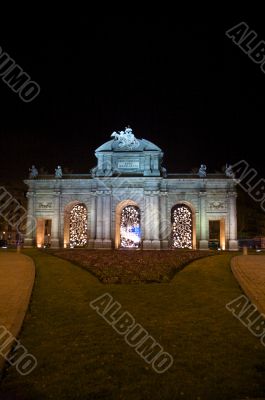 alcala door at night
