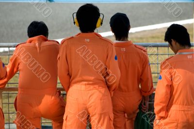 Pit crew