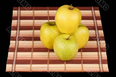 Yellow apples