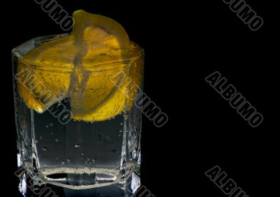 water and lemon slices