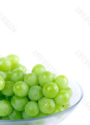green grapes in bowl