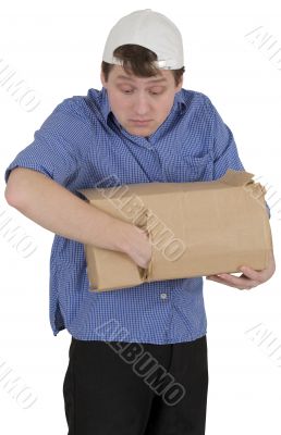 Man is thieved put into hand in box