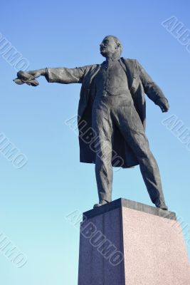 Sculpture of Man in Expressive Pose