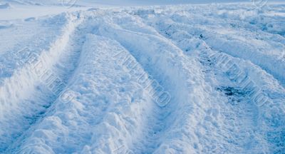 trace on snow